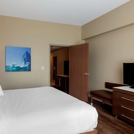 Best Western Plus St. John'S Airport Hotel And Suites Eksteriør billede