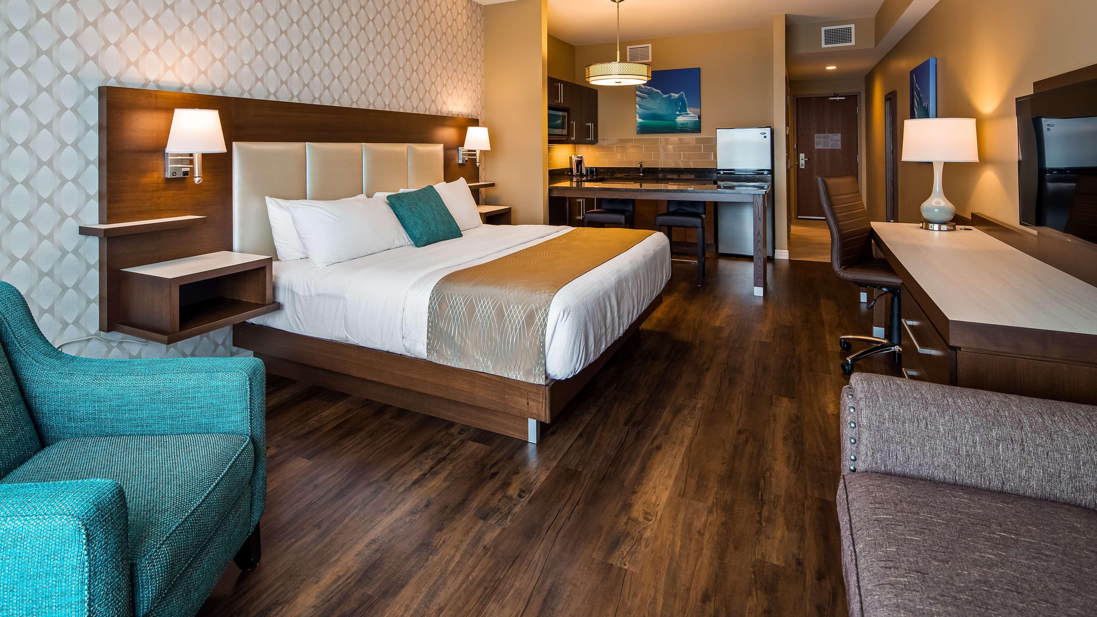 Best Western Plus St. John'S Airport Hotel And Suites Eksteriør billede