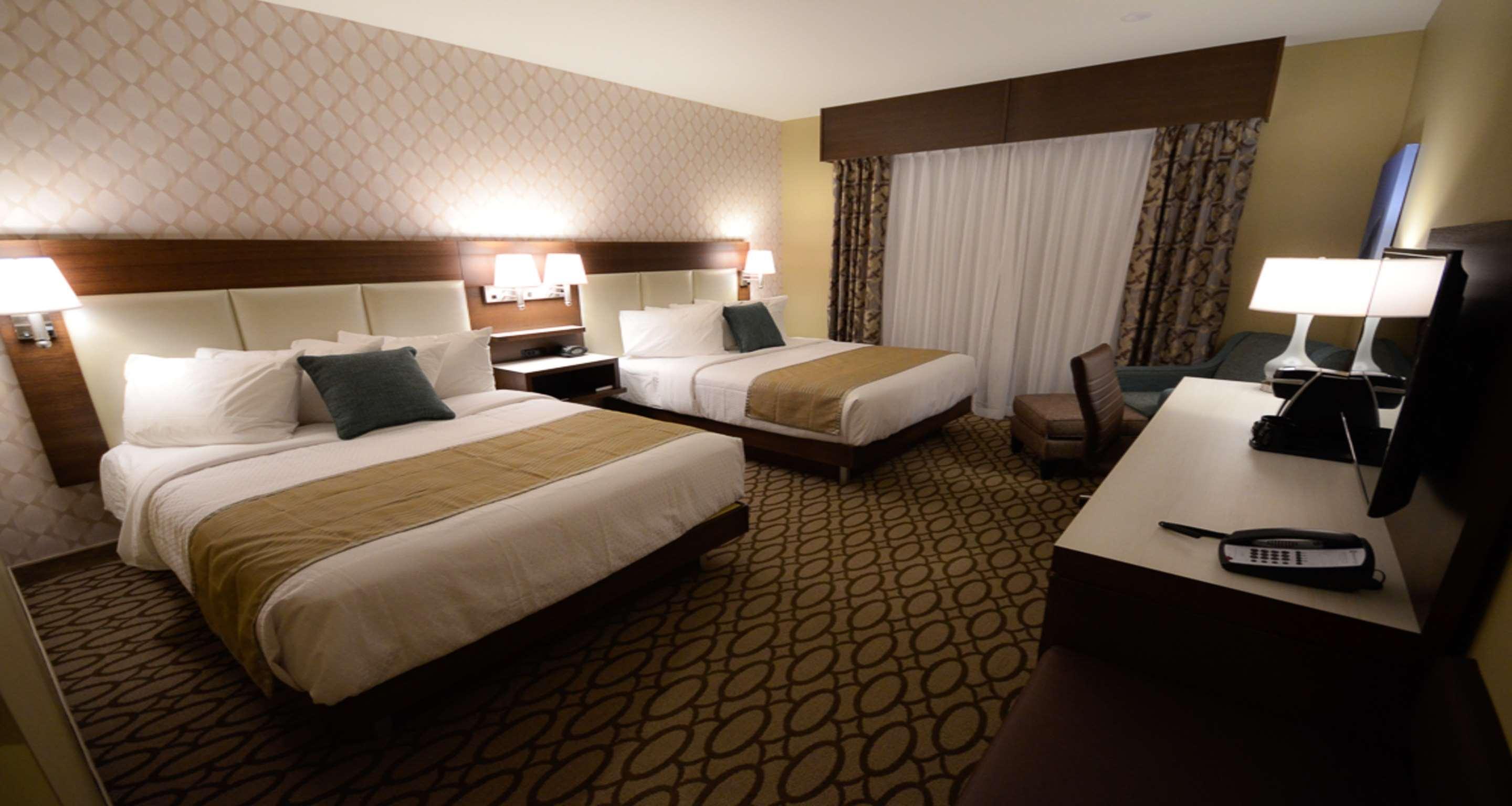 Best Western Plus St. John'S Airport Hotel And Suites Eksteriør billede