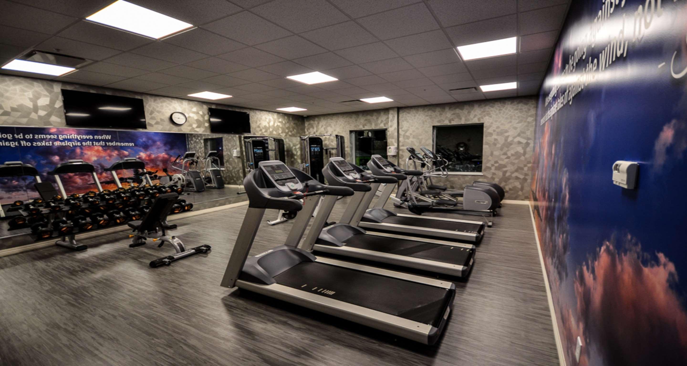 Best Western Plus St. John'S Airport Hotel And Suites Eksteriør billede
