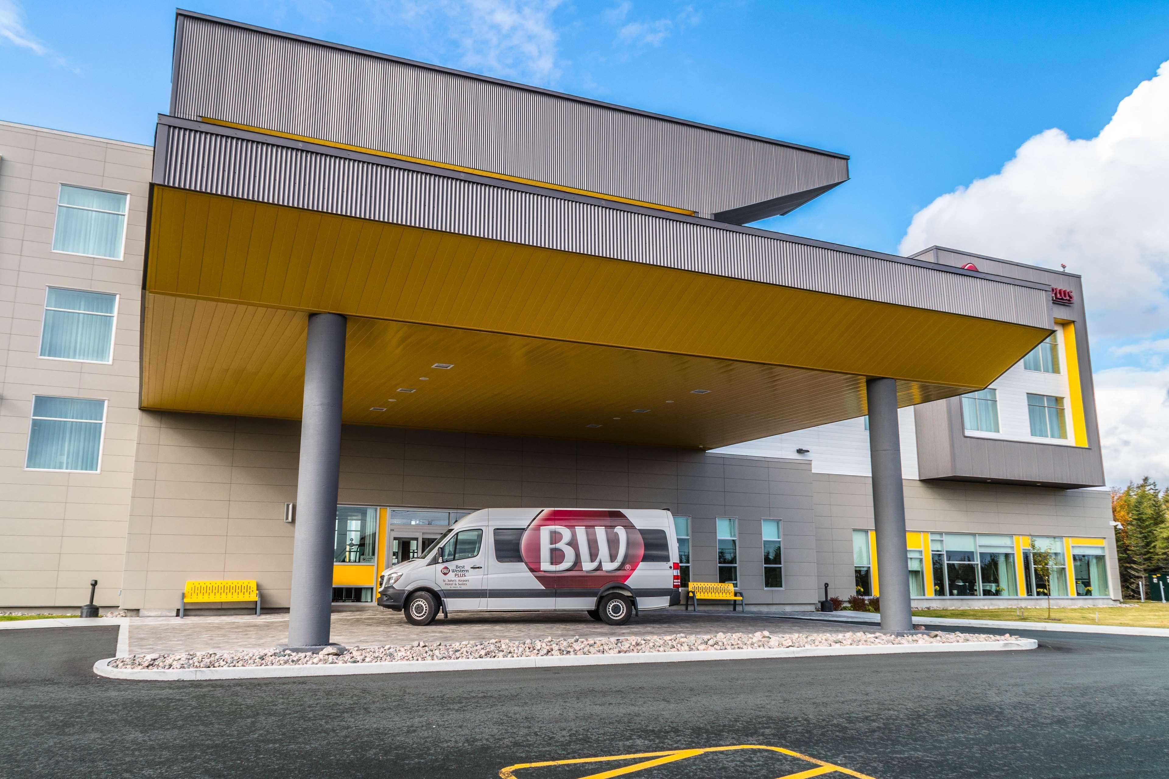 Best Western Plus St. John'S Airport Hotel And Suites Eksteriør billede