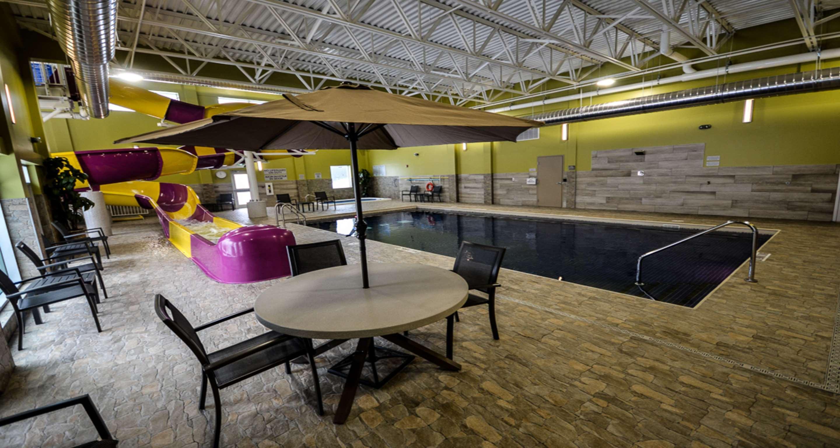 Best Western Plus St. John'S Airport Hotel And Suites Eksteriør billede