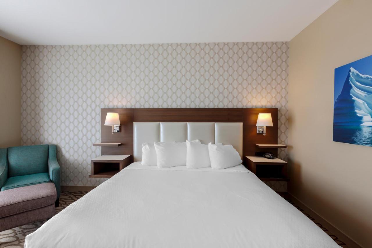 Best Western Plus St. John'S Airport Hotel And Suites Eksteriør billede