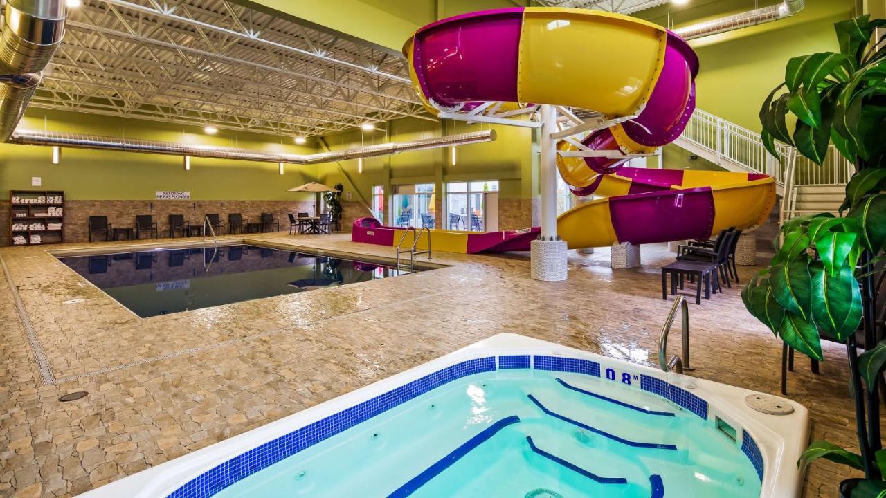 Best Western Plus St. John'S Airport Hotel And Suites Eksteriør billede